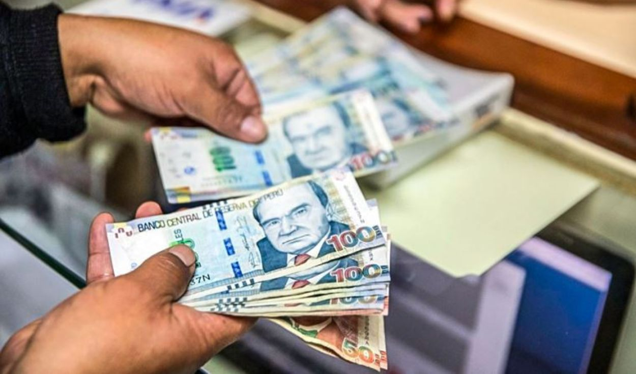 Peruvian workers of this labor regime will receive half of this economic benefit that will be delivered twice in 2025