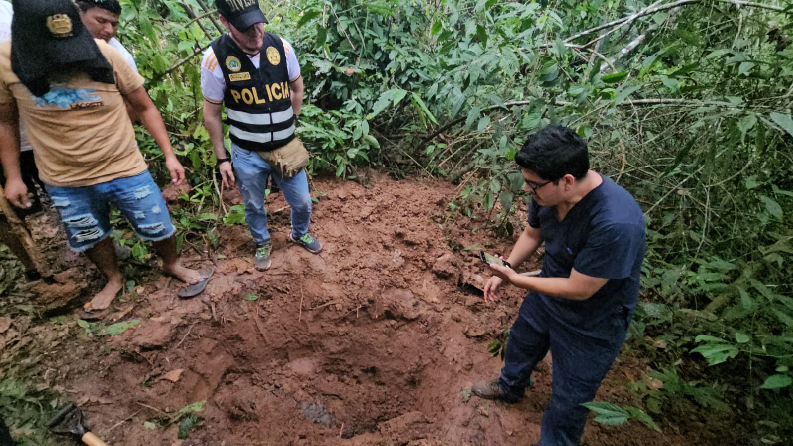 They killed sticks to kidnapped young, but insisted to collect the rescue