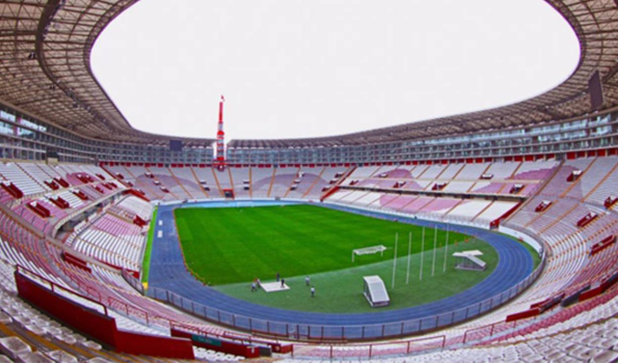 Partidos de fútbol se desarrollan con total normalidad en el Estadio Nacional