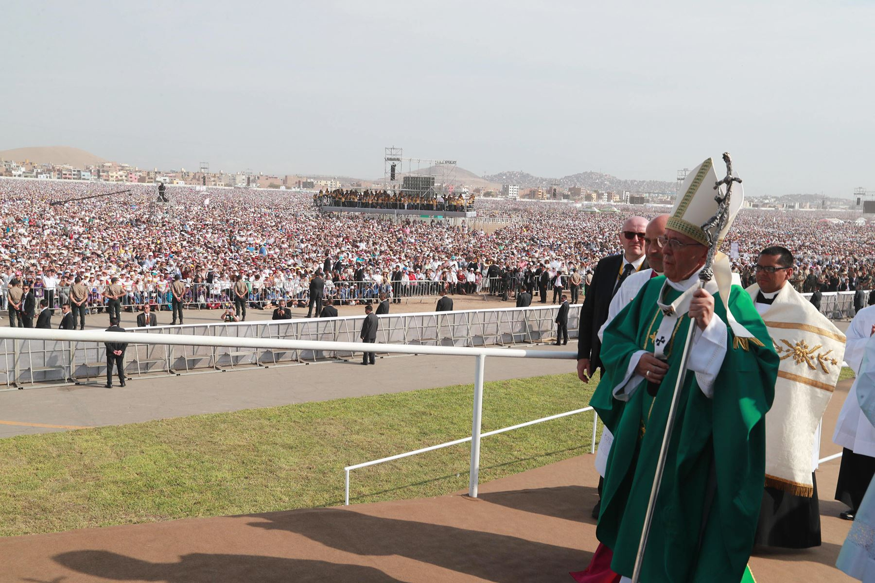 The day Pope Francis arrived in Peru: this was his visit in Lima, Puerto Maldonado and Trujillo