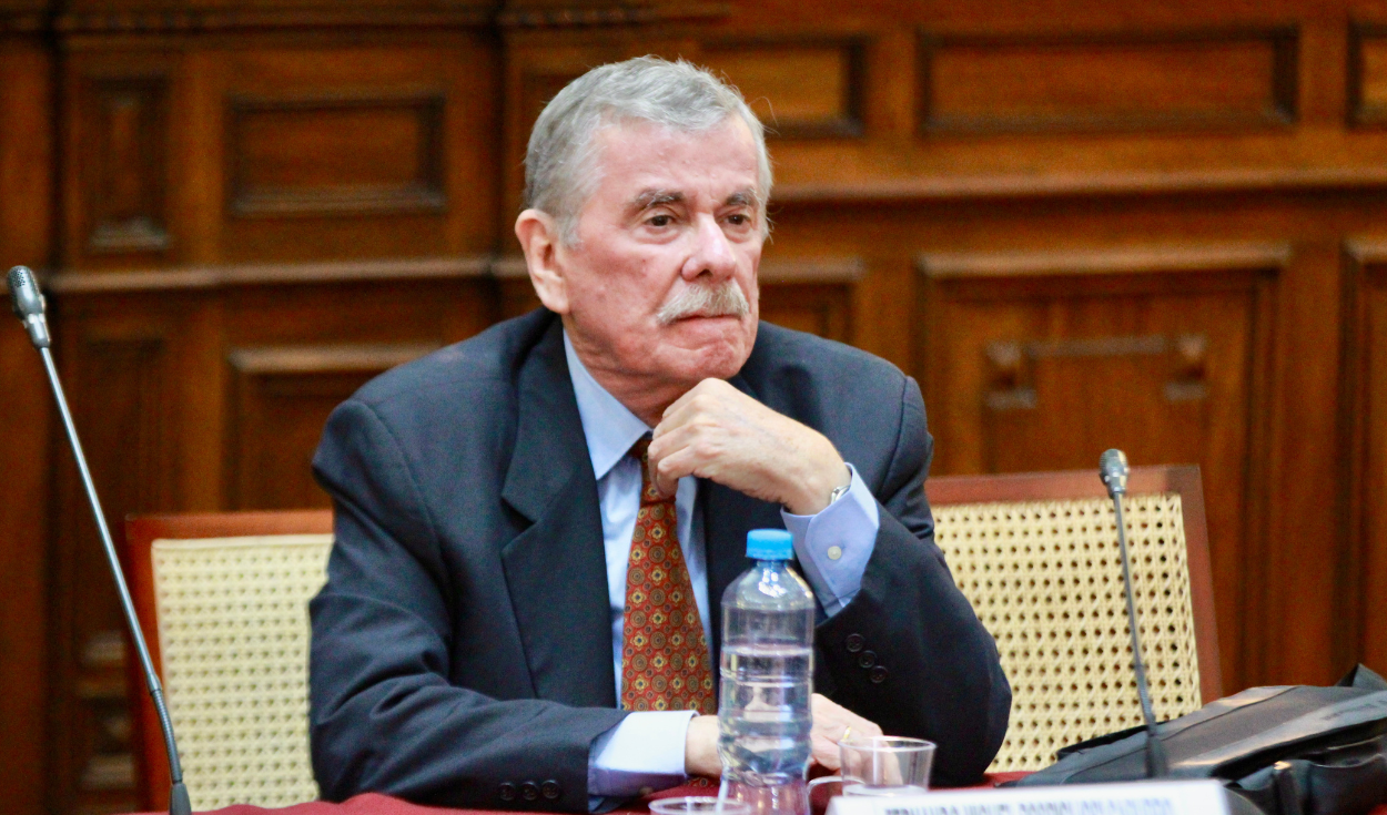 Fernando Rospigliosi pide archivar denuncia al JEE por uso de cámara del Congreso en mitin de Fuerza Popular