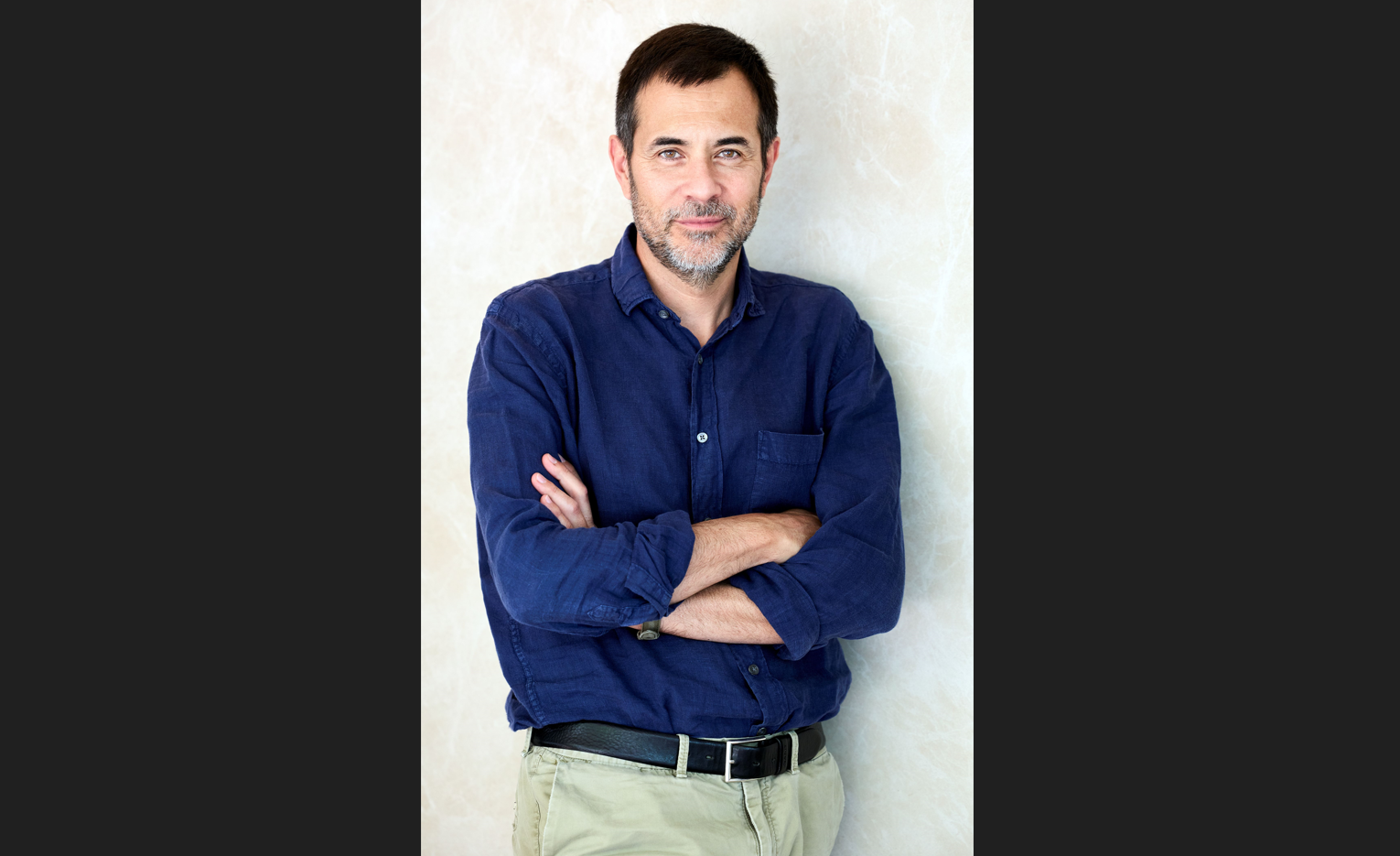 Luis Solano: “Es desesperante estar leyendo mucho y que todo te parezca  igual” | hnews | Cultural | La República