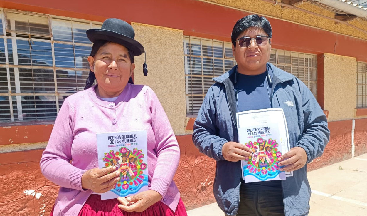 Nancy Apaza y Rolando Pilco fueron ponentes en Puno. Foto: Liubomir Fernández - La República.