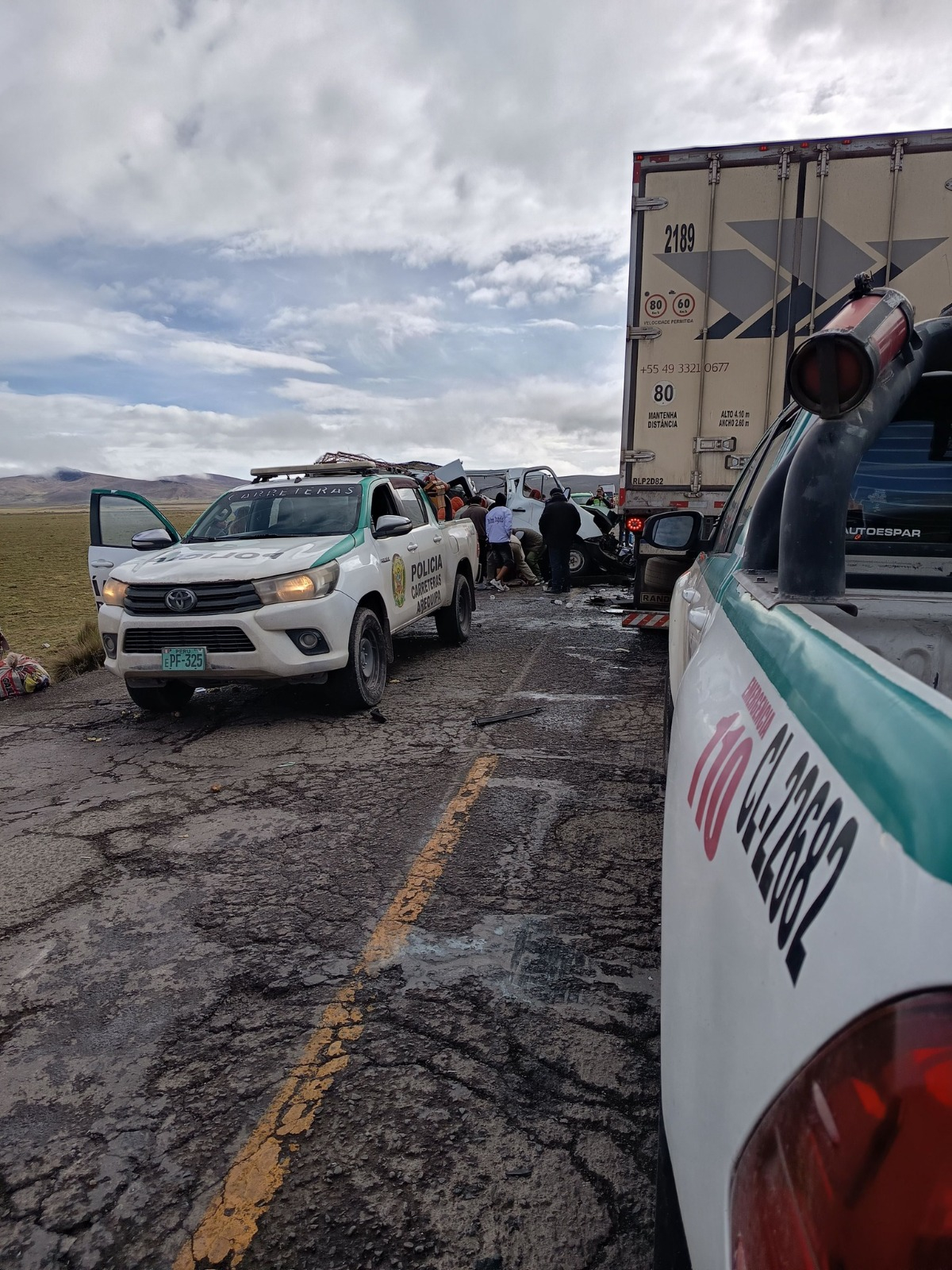 Policía de Carreteras en el lugar del incidente.