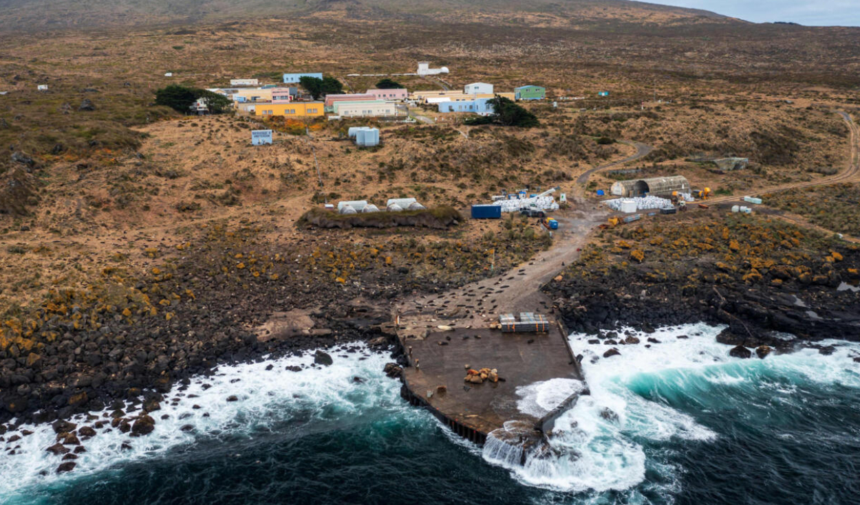 Vista aérea tomada en 2022 que muestra la isla de Ámsterdam. Foto: AFP