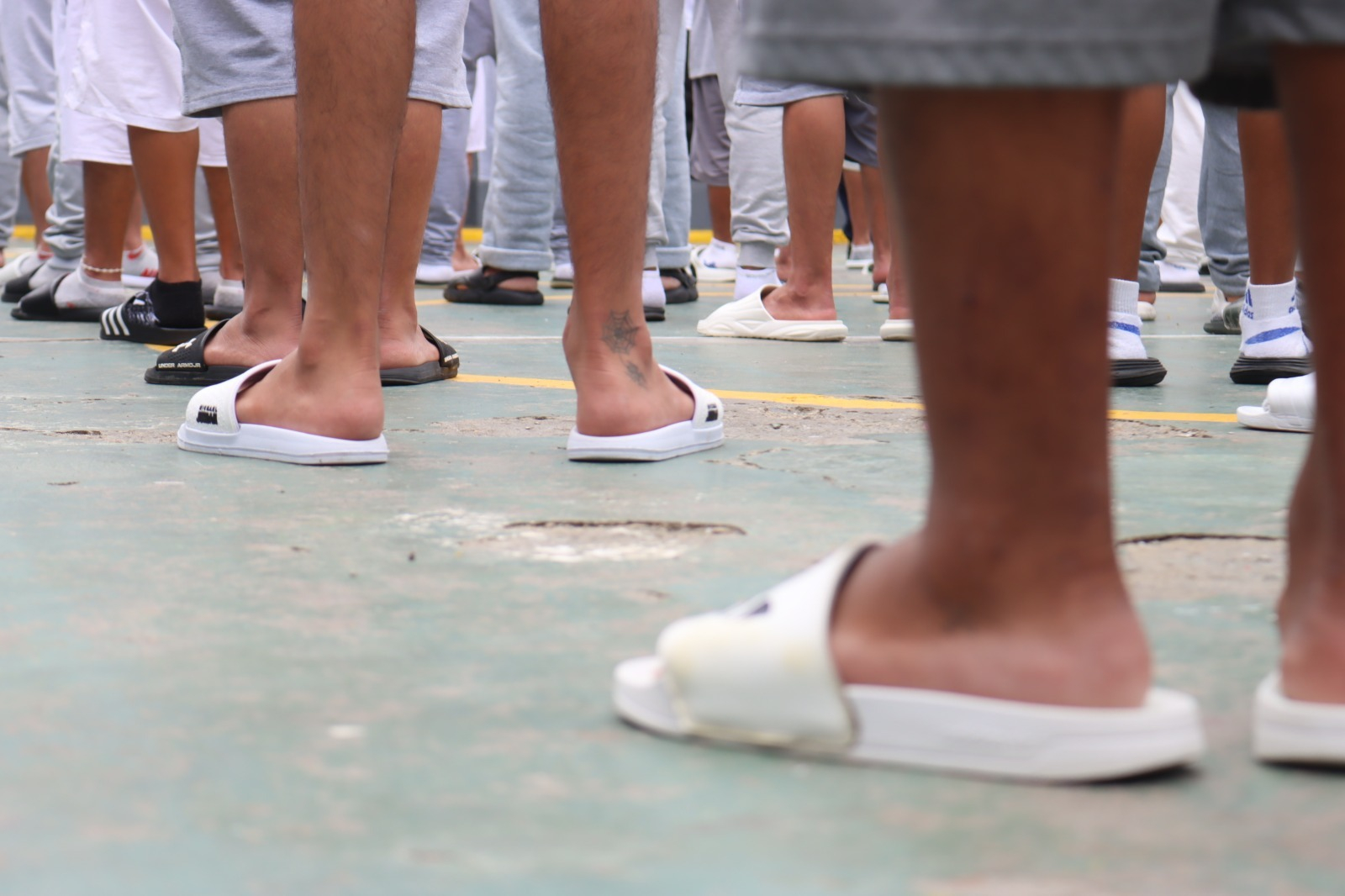Centros juveniles en Perú enfrentan hacinamiento y falta de personal especializado