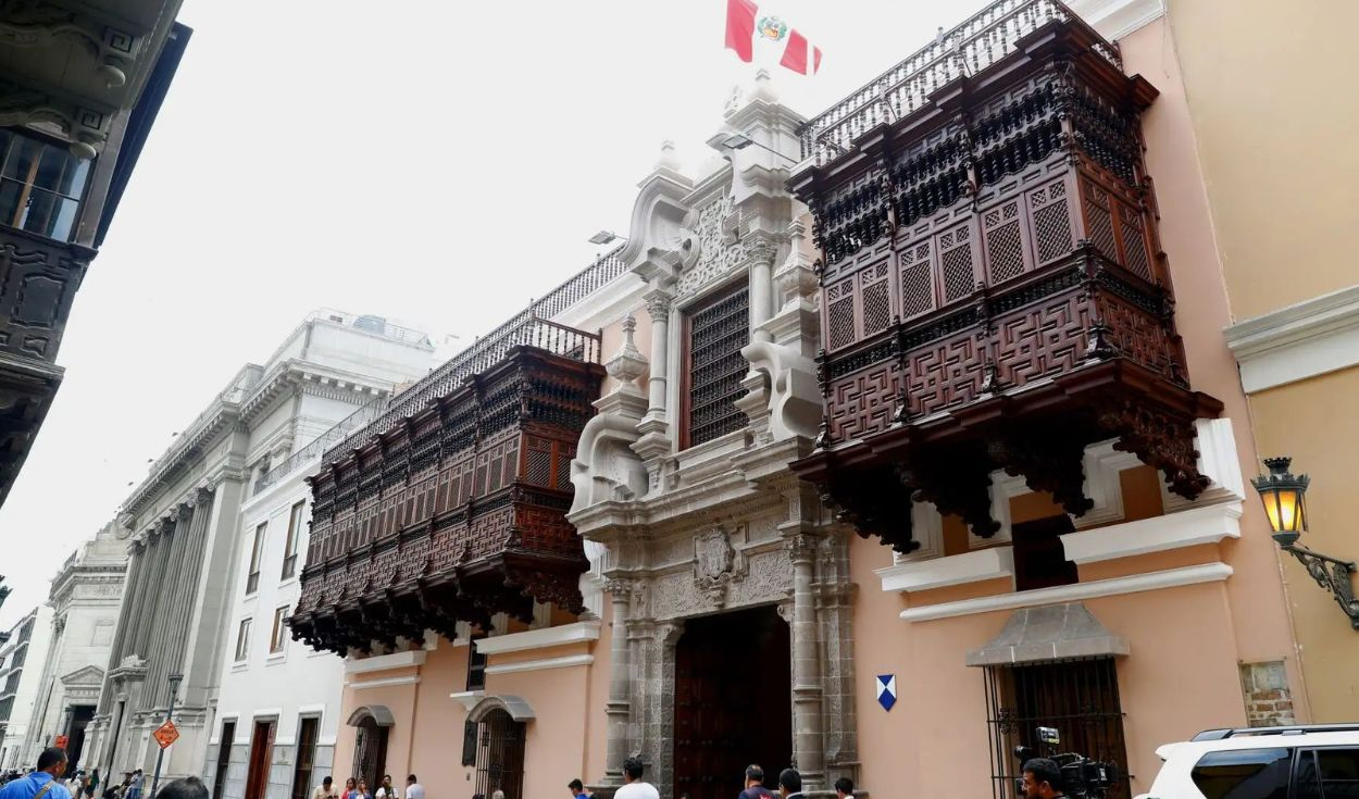 Four Peruvians Sent to Congo from U.S. Return Home, Foreign Ministry Confirms
