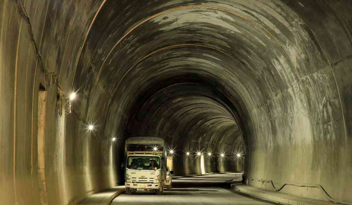 Este ambicioso proyecto no solo mejorará el transporte de mercancías, sino que también impulsará el comercio y el turismo