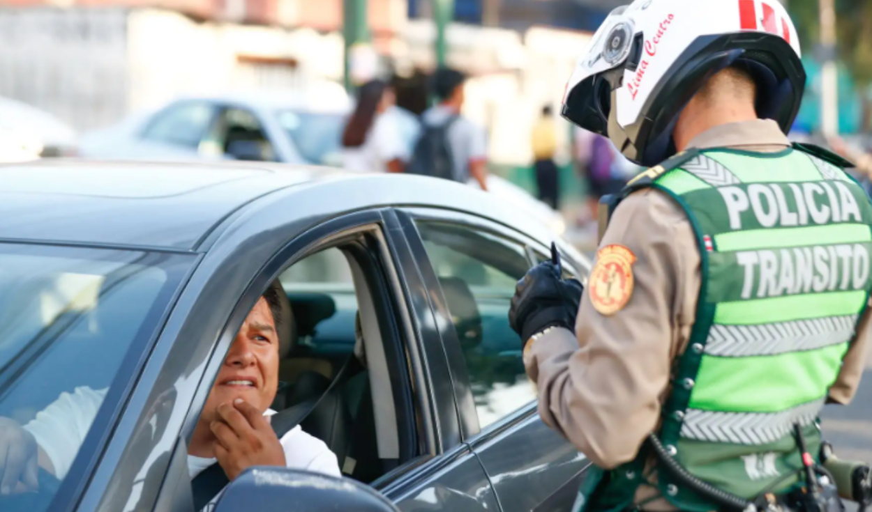 Peruvian Police Officer Sentenced to Six Years for Bribery