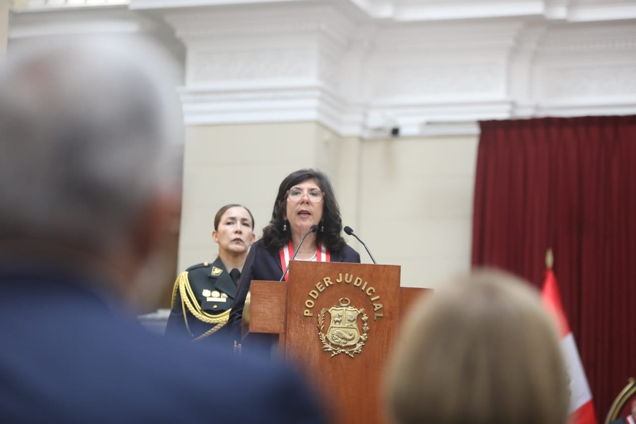 Janet Tello salió en defensa de los jueces del Poder Judicial ante ataques en su contra. Foto: Composición/LR