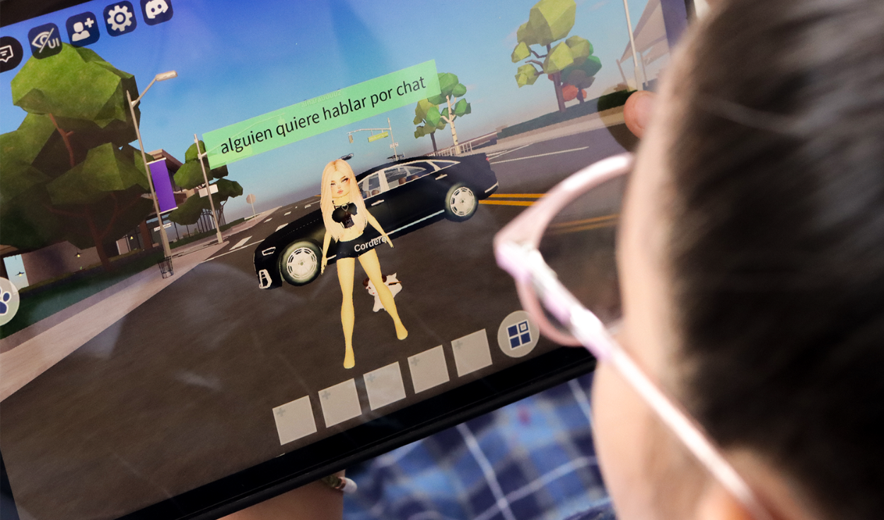 Roblox security flaws expose minors to exploitation risks, investigation finds