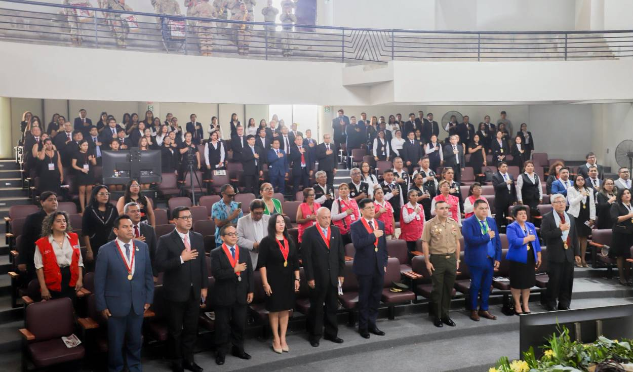 La presidenta del Poder Judicial, Janet Tello Gilardi, elogió el trabajo diligente de los magistrados. Fuente: difusión. corte-de-sullana