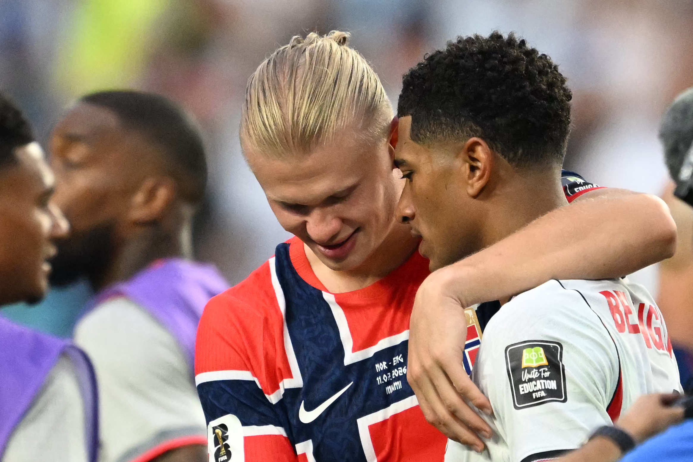 Erlin Haaland y Jude Bellingham. Foto: AFP.