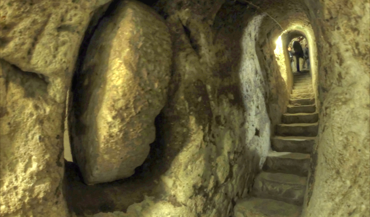 Pasaje interior de la ciudad subterránea en Turquía. Foto: Wikimedia
