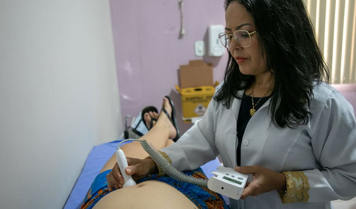 HIV can present no symptoms for years and is the STI with most treatments: alert on mother-to-child transmission