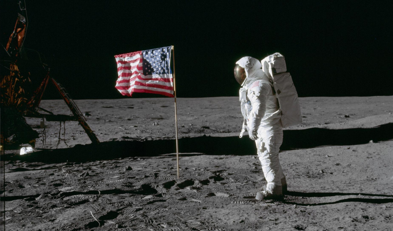 Estados Unidos puso su bandera durante la misión exitosa del Apolo 11. Foto: NASA