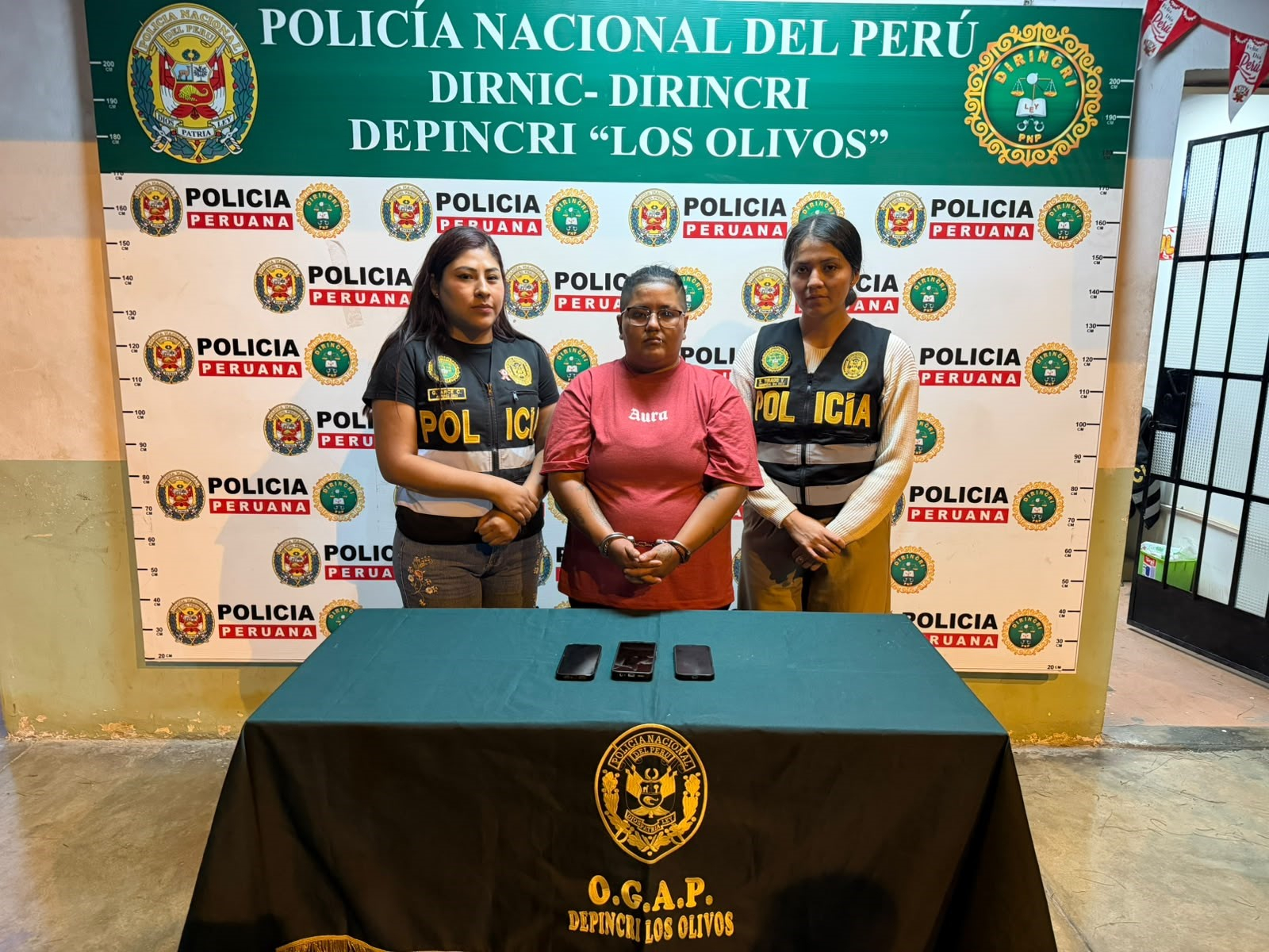 Katy, detenida por extorsión.