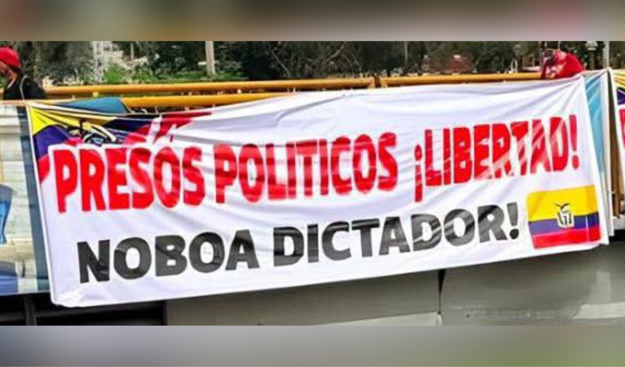 El texto no se deforma ni se adapta a los pliegues del cartel. Foto: Facebook