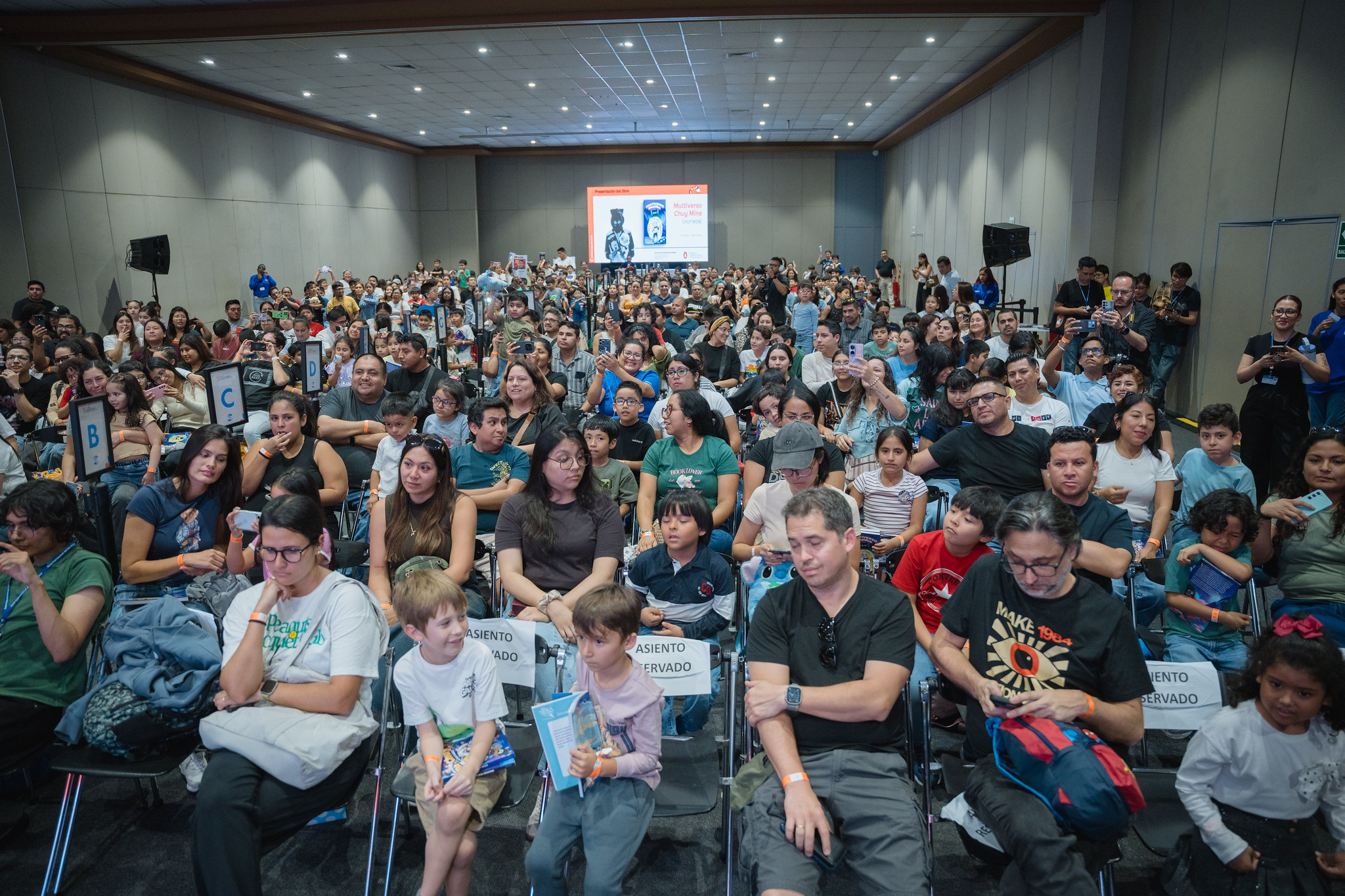Lima Book Fair Marks 30th Edition at New Venue Amid Mixed Reviews