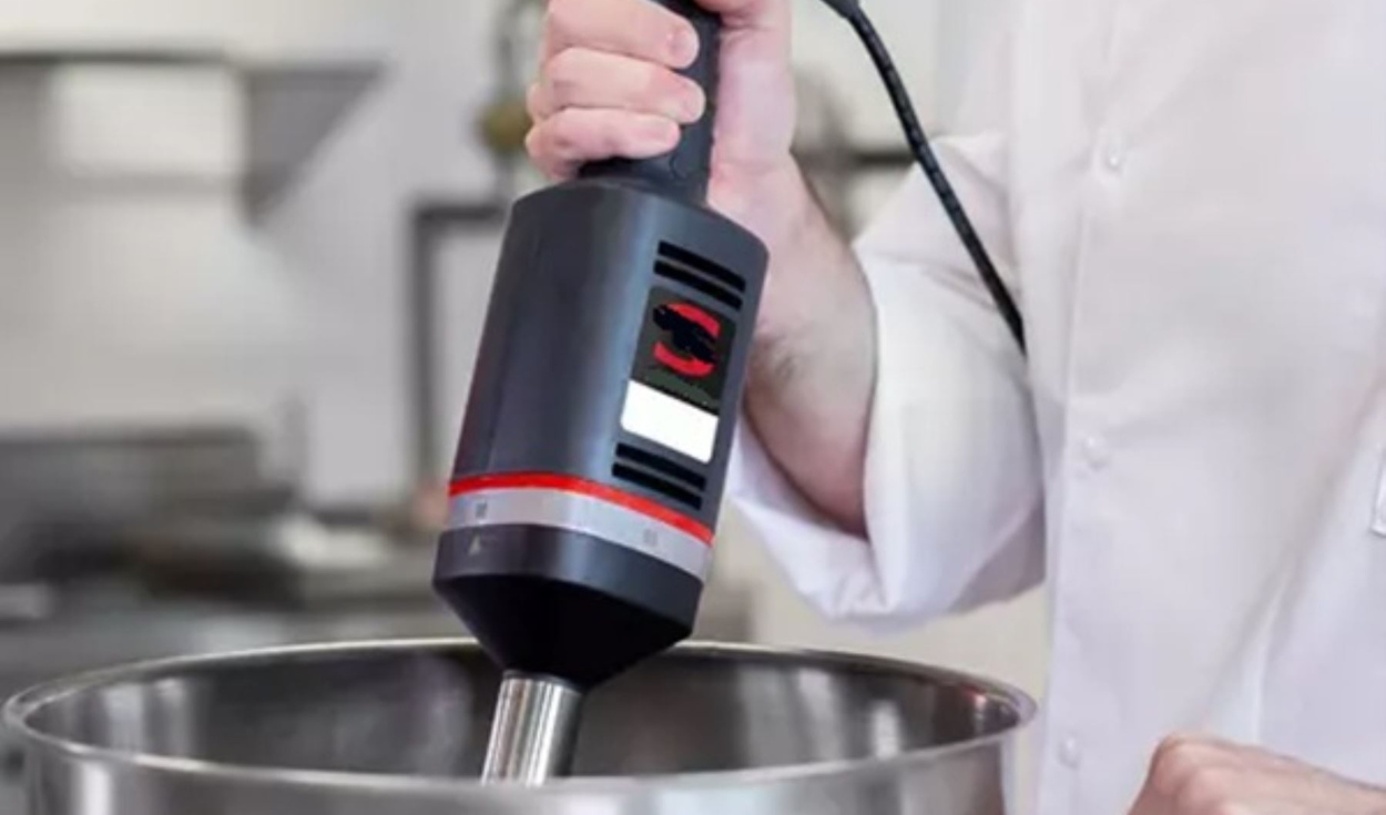 Indecopi warns of electric shock risk from certain SAMMIC portable blenders
