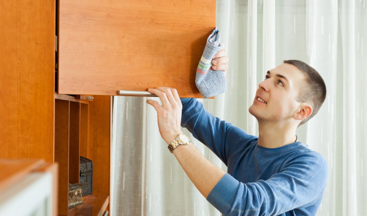 Simple Home Remedy to Keep Moths Out of Your Wardrobe