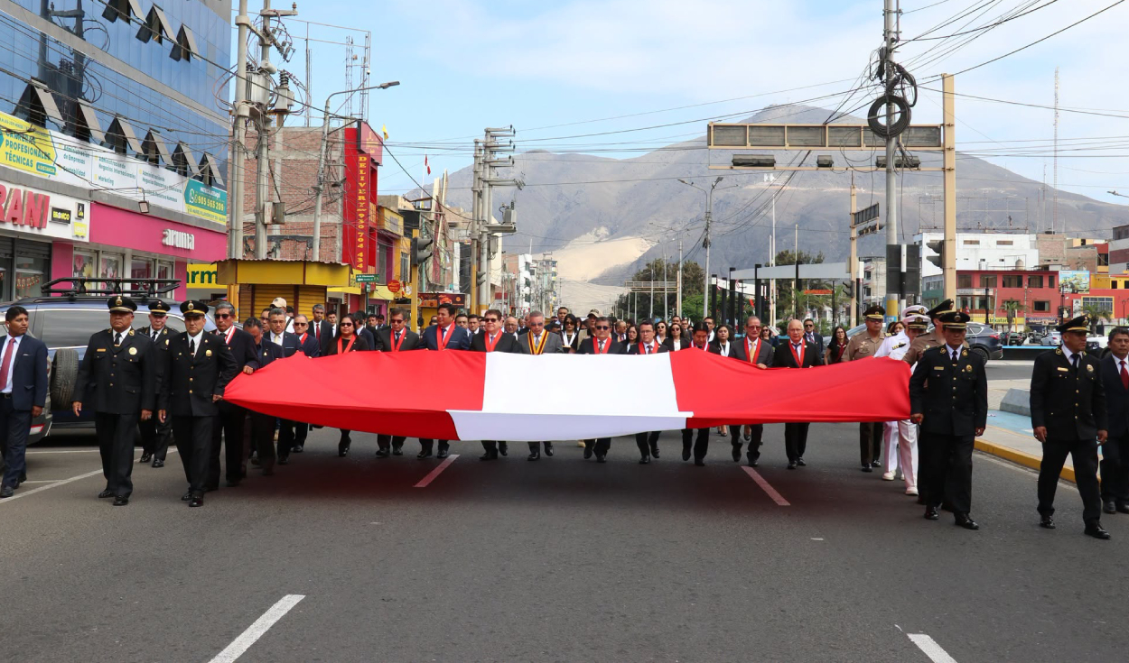 La ceremonia incluyó una eucaristía y un izamiento de bandera. Foto: difusión. corte-del-santa