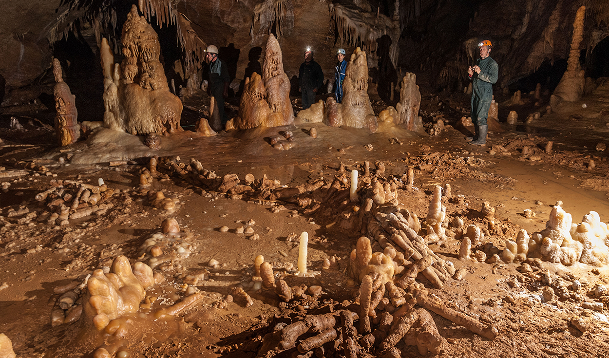 Neanderthals built stalagmite rings deep in Bruniquel Cave