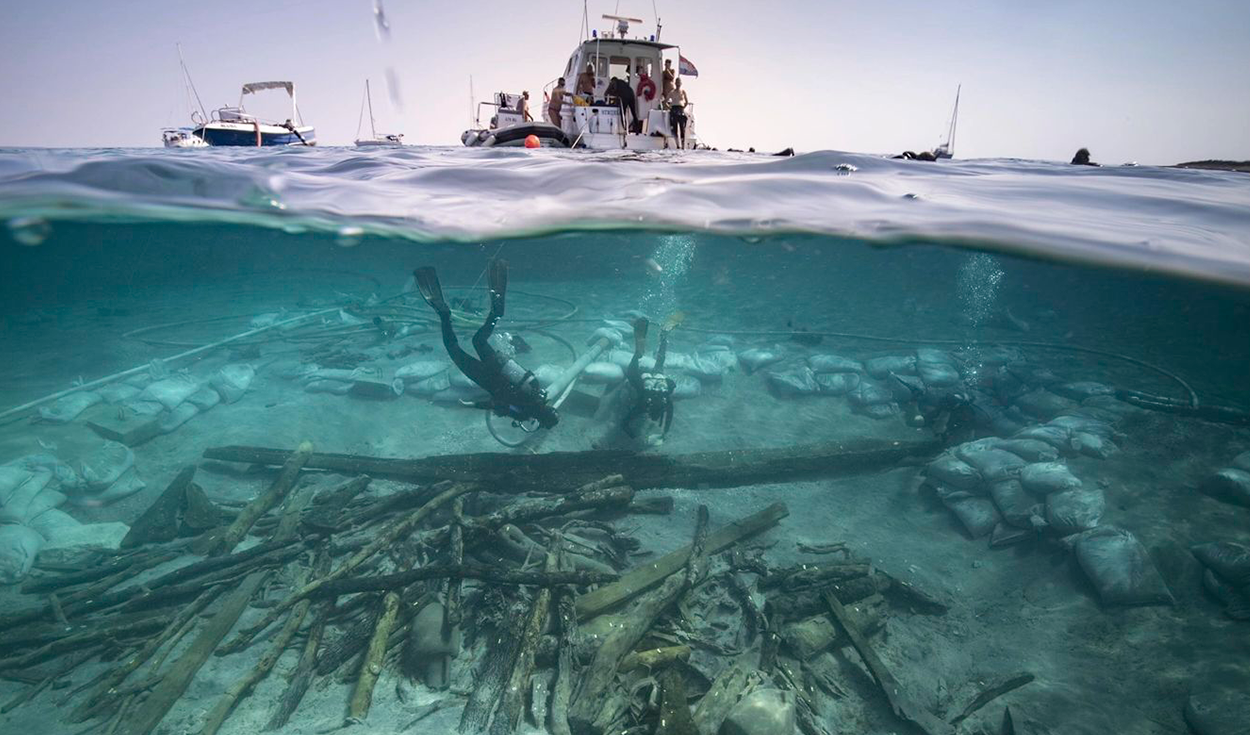 Roman Shipwreck Coating Reveals Ancient Repair Techniques