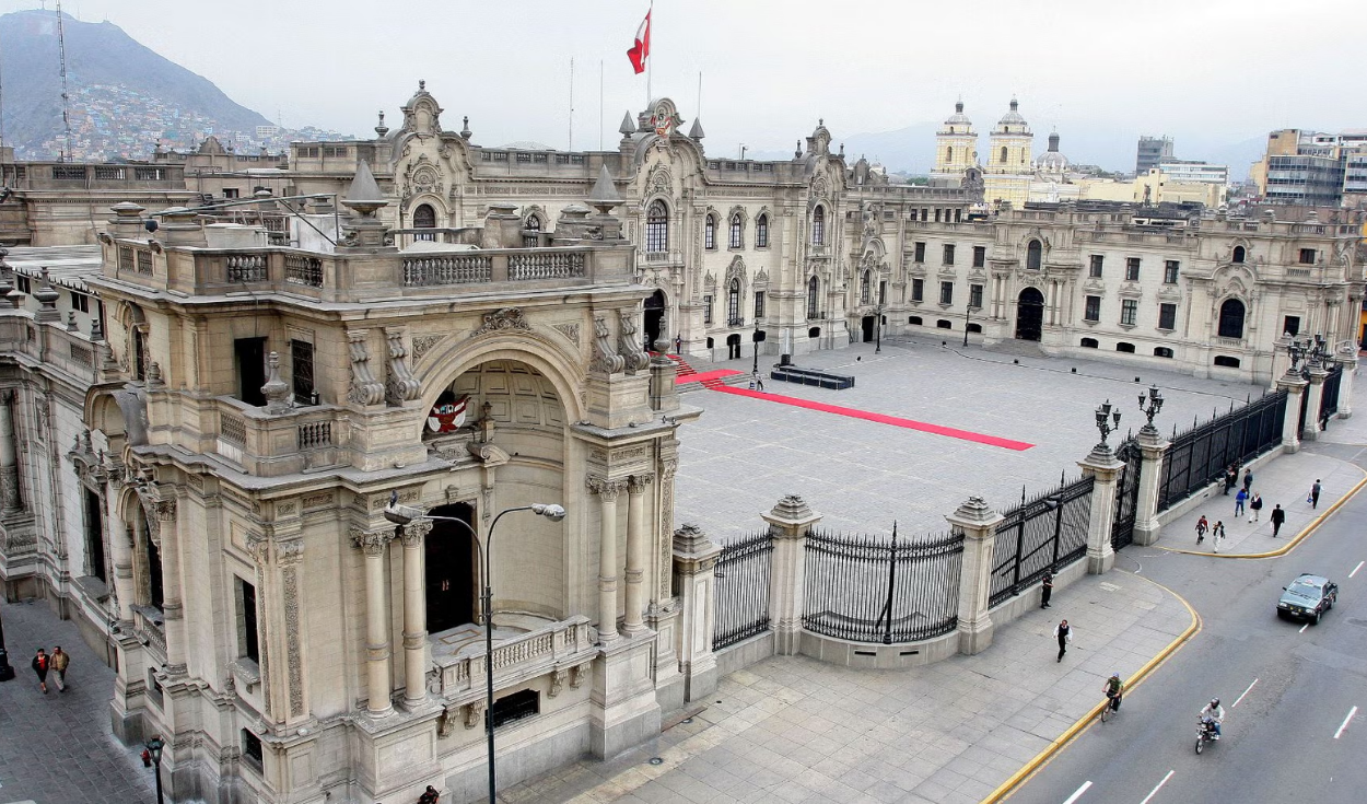 Keiko Fujimori Administration Unveils Peru Responds Slogan