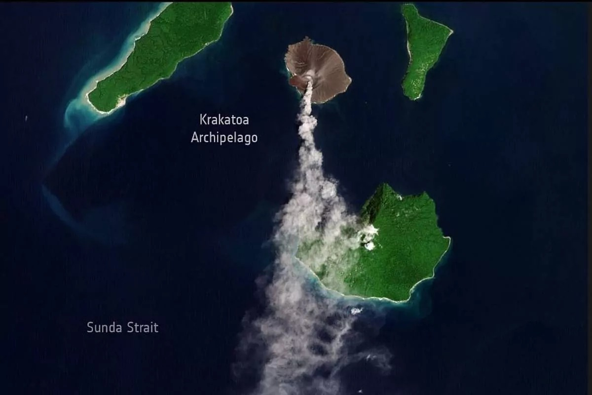 El fenómeno volcánico liberó energía equivalente a 13.000 bombas atómicas, generando tsunamis de hasta 41 metros que devastaron las costas de Java y Sumatra. Foto: El Mundo