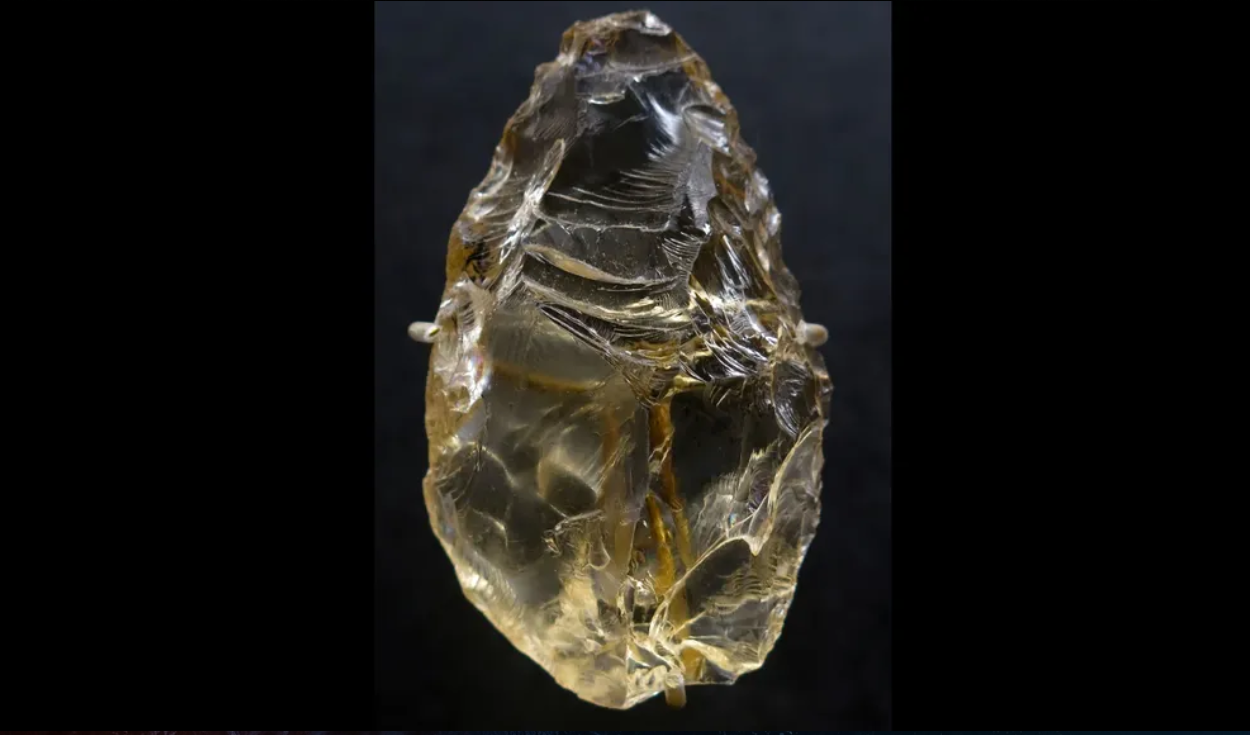 Ancient Crystal Tool Reveals Neanderthal Aesthetic Sense