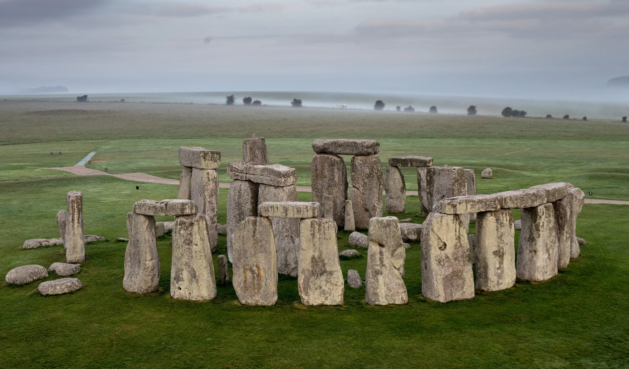 La piedra del altar de Stonehenge de 6 toneladas podría haber viajado desde Escocia hasta Inglaterra a través de un glaciar