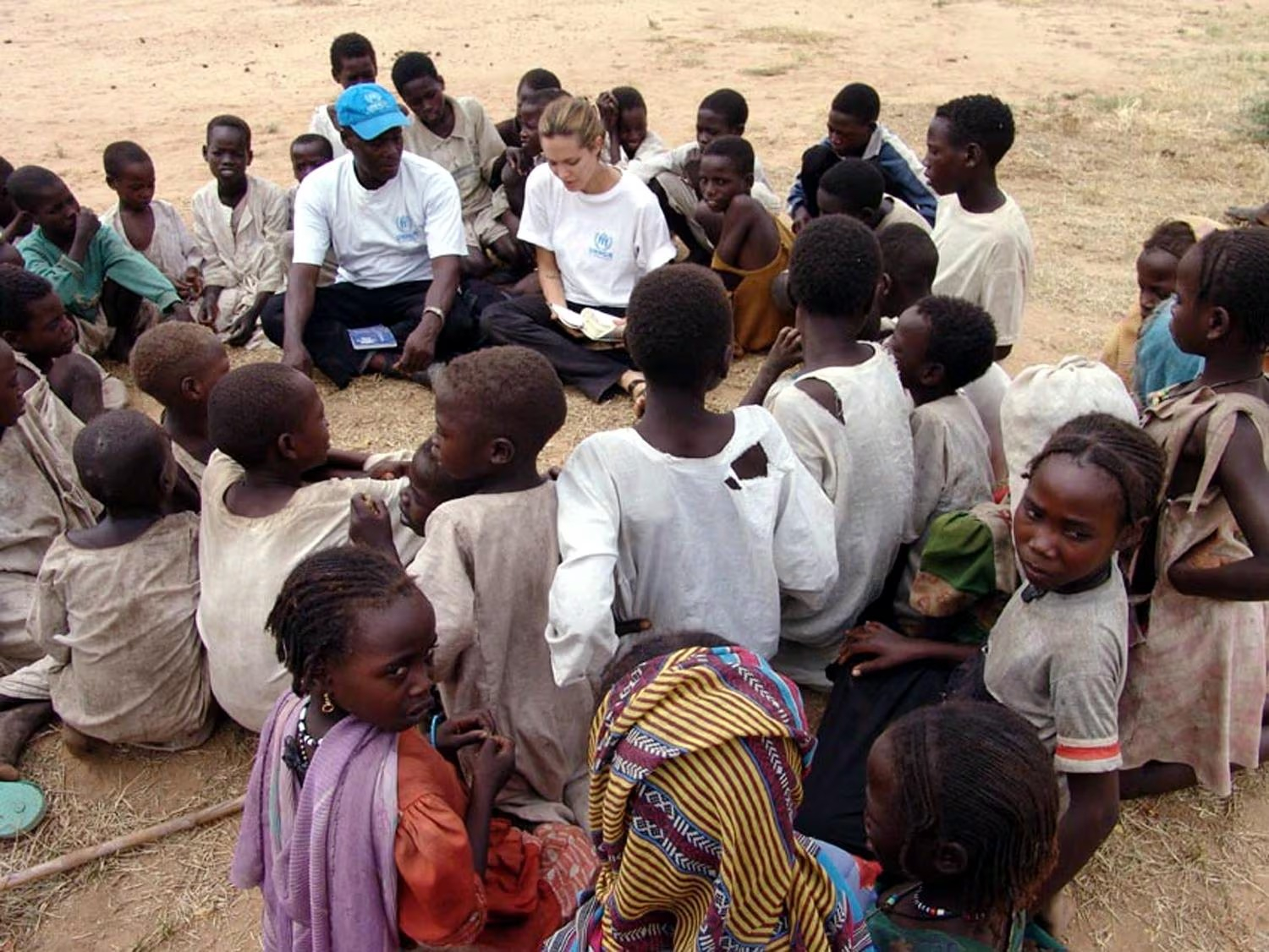 El apoyo financiero de la Jolie-Pitt Foundation permitió la construcción y operación de la Duk Lost Boys Clinic. Foto: AFP