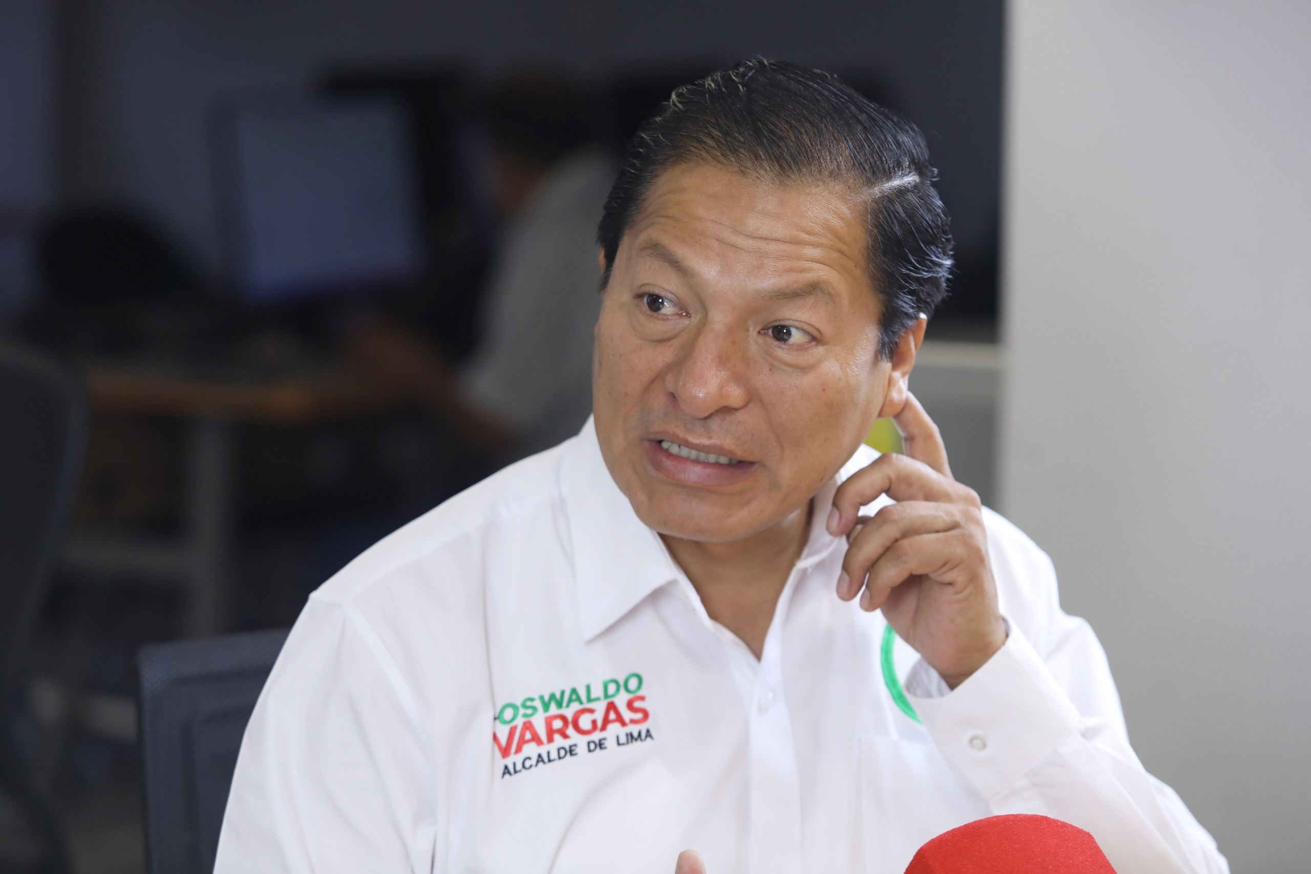 "El marco legal es importante y [López Aliaga] se lo ha salteado", denuncia candidato de Juntos por el Perú a Lima Oswaldo Vargas