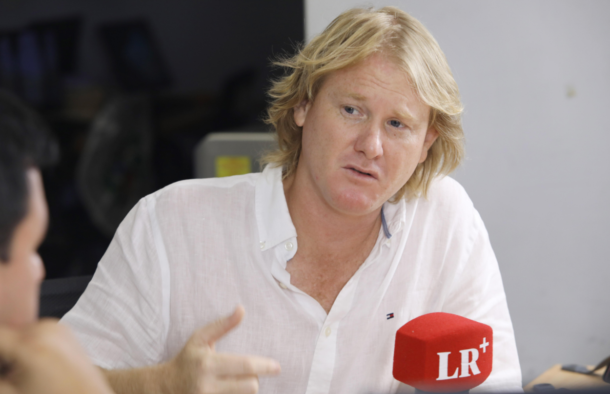 “40 % (del presupuesto) se tienen que ir en agua y desagüe, no en planillas”, promete candidato de Somos Perú a Lurín  Bernardo Silva