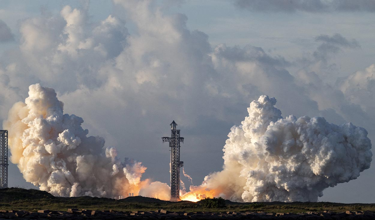 El megacohete Starship de Elon Musk alcanza la órbita terrestre por primera vez en su decimocuarto vuelo de prueba