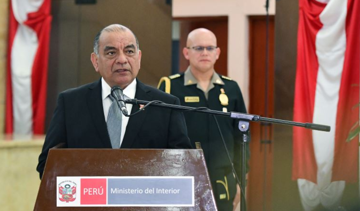 Bancadas de oposición se reunirán para definir postura sobre moción de censura contra ministro del Interior