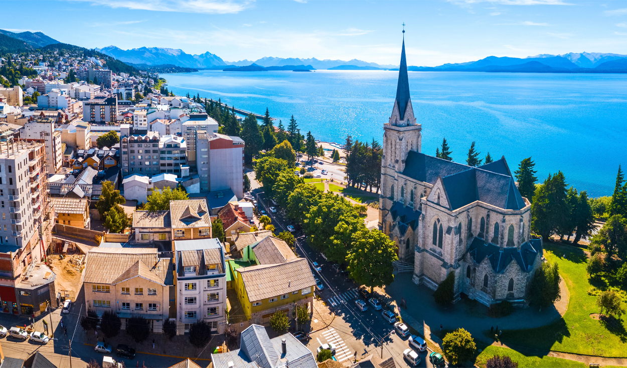 La ciudad de Suramérica que parece sacada de un pueblo de Suiza y está entre los mejores destinos para viajar en 2027