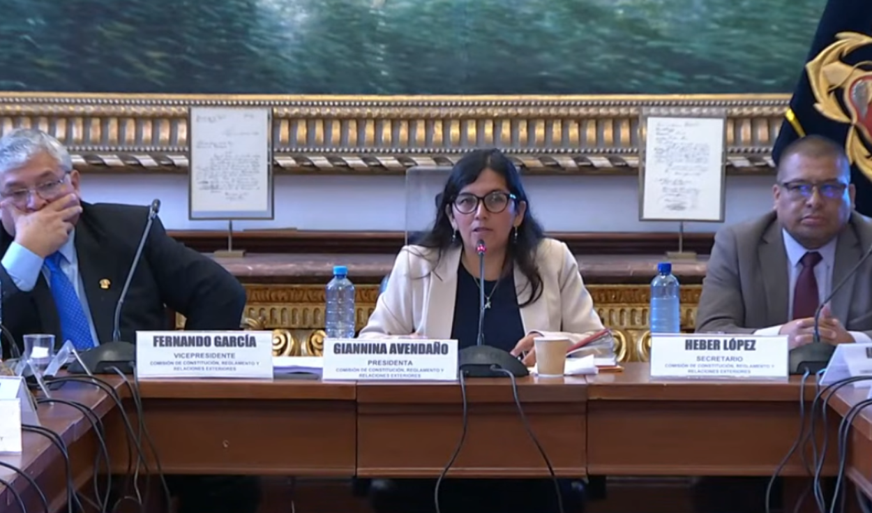 Comisión de Constitución evaluará tres textos sustitutorios sobre facultades