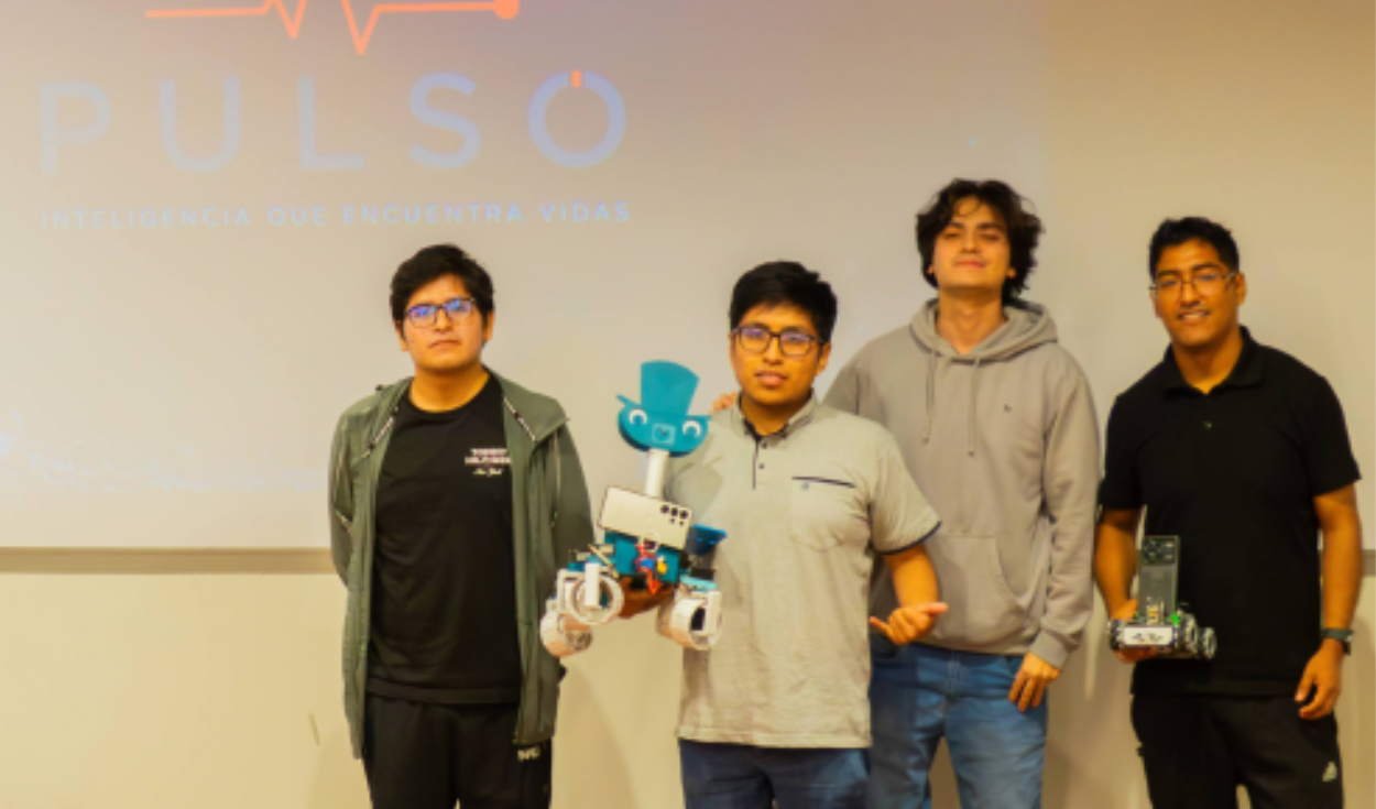 'Pulso' integra inteligencia artificial y robótica, facilitando la coordinación en rescates. Aún en fase de simulación, busca avanzar hacia su uso en emergencias reales y estandarizar esta tecnología. 'Pulso' integra inteligencia artificial y robótica, facilitando la coordinación en rescates. Aún en fase de simulación, busca avanzar hacia su uso en emergencias reales y estandarizar esta tecnología.