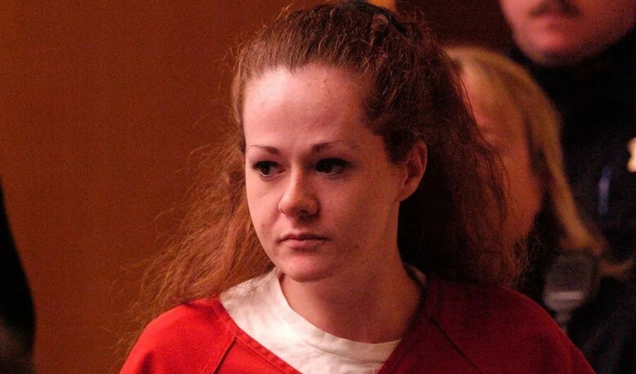 Christa Pike sobrevive a dos dosis de la inyección letal durante su ejecución y es trasladada a un hospital en EE. UU.