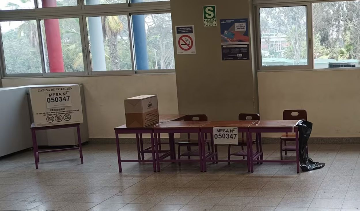 Elecciones 2026: mesas de sufragio recién llegan al 99,99% tras retrasos por ausencia de miembros