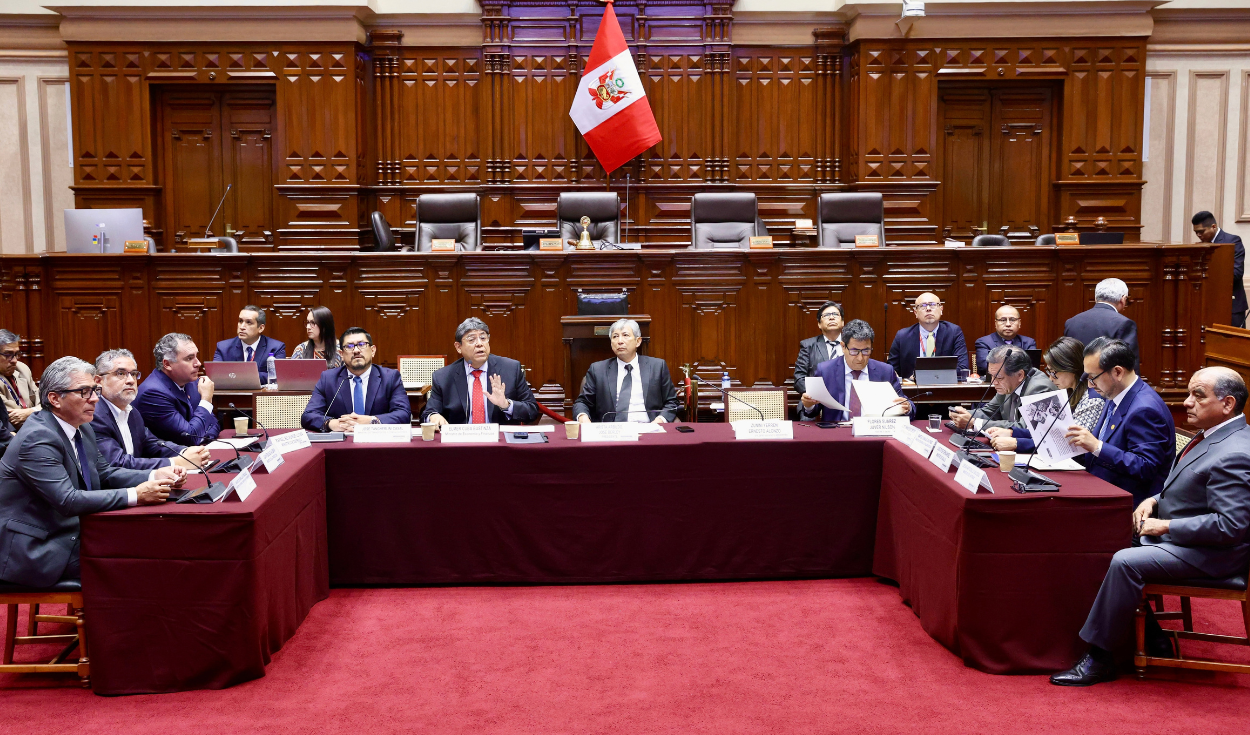 Crédito suplementario: congresistas cuestionan gasto en aviones F-16, endeudamiento y recursos para el sur