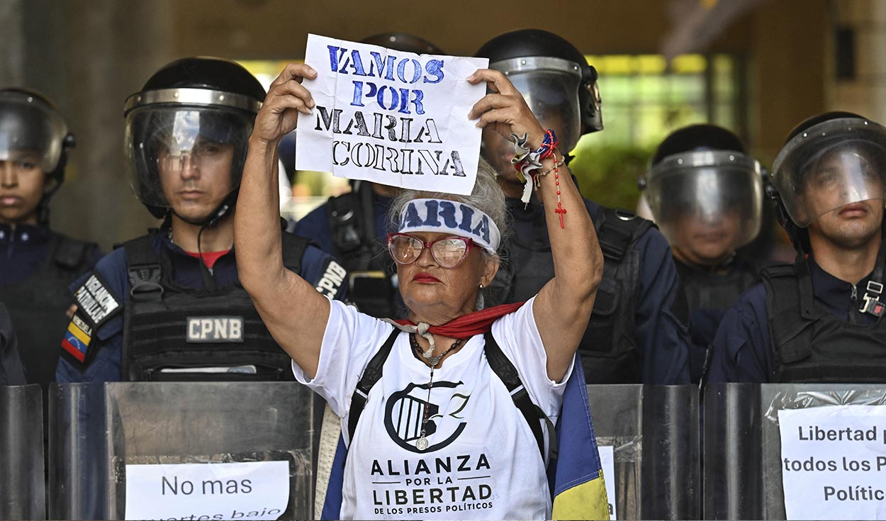 María Corina Machado exige levantar su inhabilitación tras revelarse presiones a una exmagistrada en Venezuela