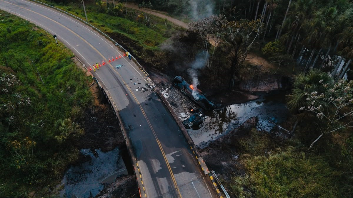 Madre de Dios: Vía Interoceánica continúa inhabilitada tras accidente que dañó el puente El Castañal