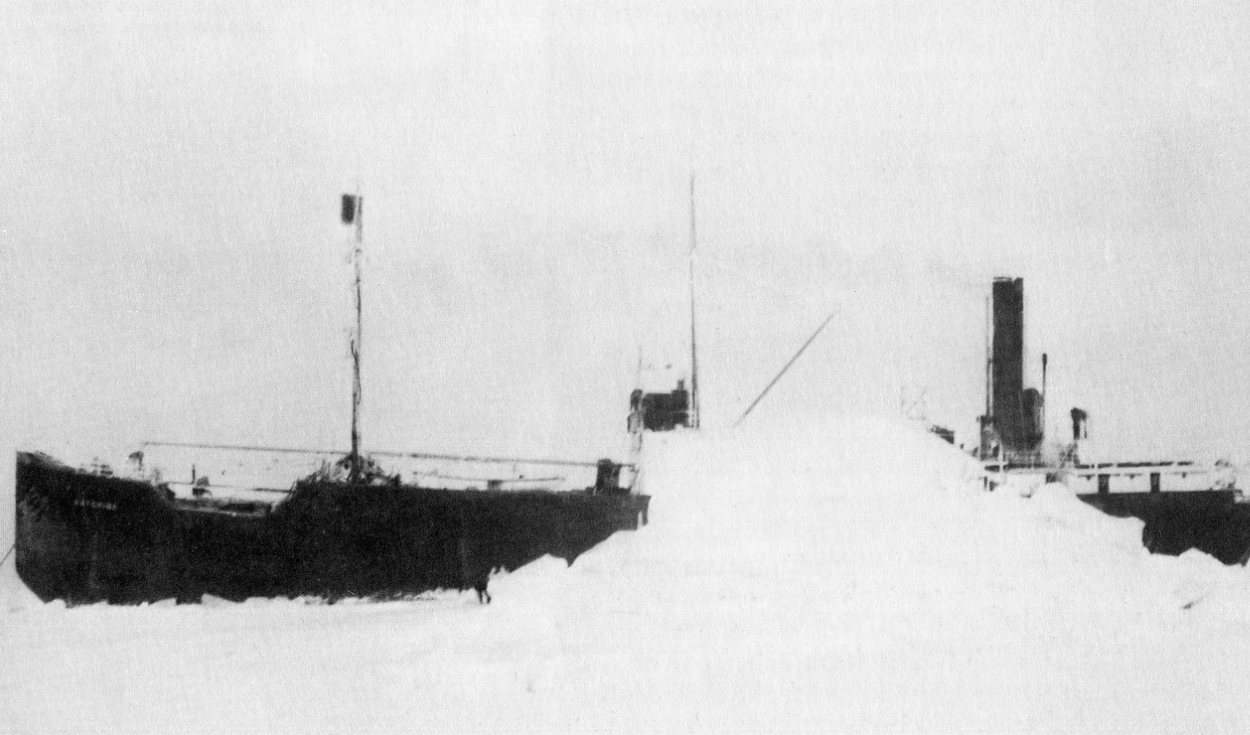 Frente a las costas de Alaska deriva desde 1931 un barco fantasma de 1322 toneladas que nadie logró traer de vuelta al puerto