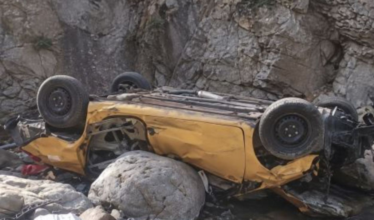 Tragedia en Áncash: auto cae a abismo tras choque y deja seis muertos, entre ellos una niña de 3 años