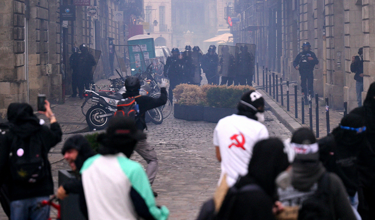 Reportan cientos de detenidos en Francia durante manifestaciones contra el encarecimiento de la vida: "Muchas rabias"
