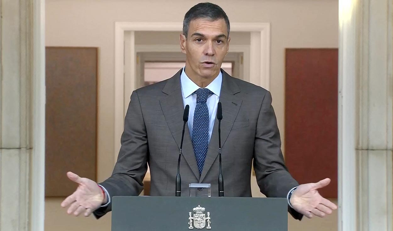 España, aleja ti ese cáliz, por Ramiro Escobar