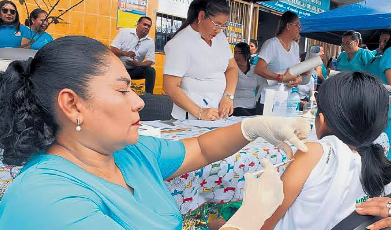 Minsa comprará un millón de vacunas contra el dengue y prepara hospitales de campaña por el fenómeno El Niño